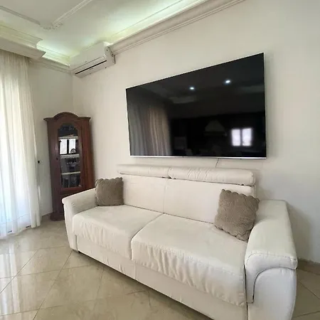 House Marì-2